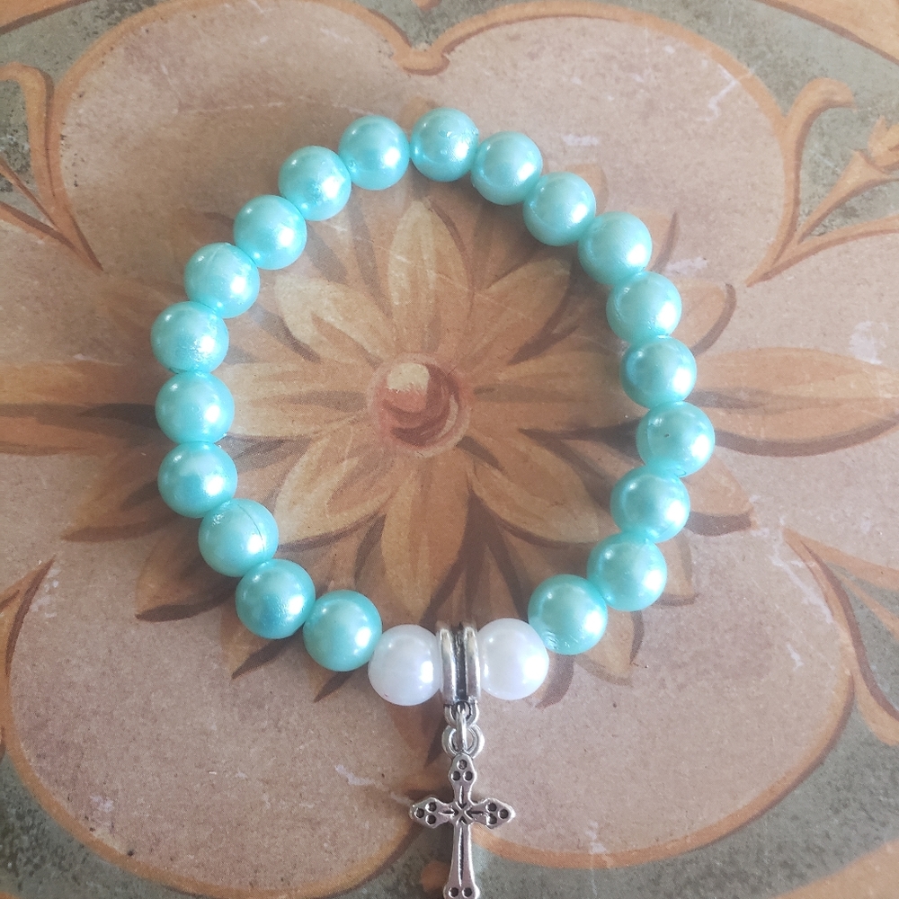 Bracelets - Picture 14 of 16
